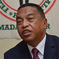Football Madagascar&nbsp;: Comment &ecirc;tre en cavale et exercer pleinement sa fonction