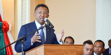 Madagascar: pacte de non-agression entre le pr&eacute;sident et les d&eacute;put&eacute;s?
