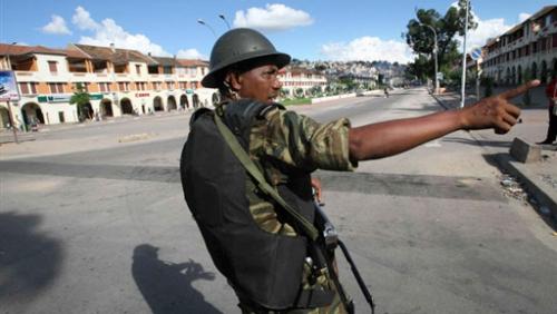 Madagascar: la voiture d&rsquo;un ministre prise pour cible
