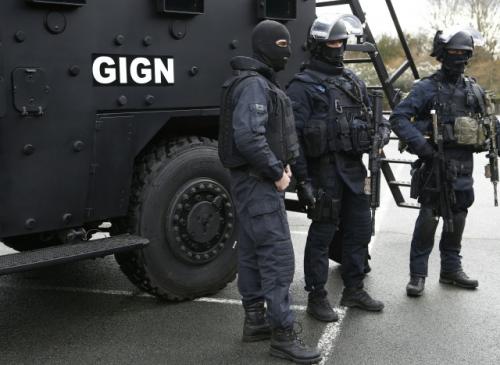 COI: Des membres du GIGN R&eacute;union forment leurs coll&egrave;gues de la zone 