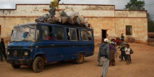 Bavure &agrave; Madagascar : le passager d&rsquo;un taxi tu&eacute; par un gendarme lors d&rsquo;un contr&ocirc;le