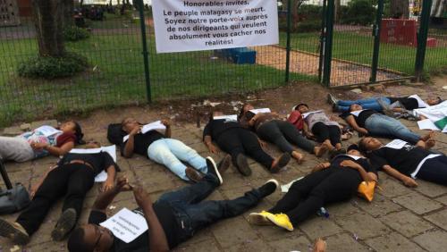 Madagascar: des citoyens d&eacute;noncent &laquo;la triste r&eacute;alit&eacute; malgache&raquo;