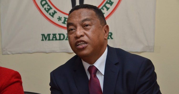 Football Madagascar&nbsp;: Comment &ecirc;tre en cavale et exercer pleinement sa fonction