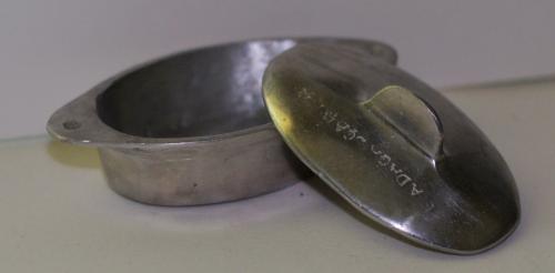 Pot &agrave; &eacute;pice en aluminium